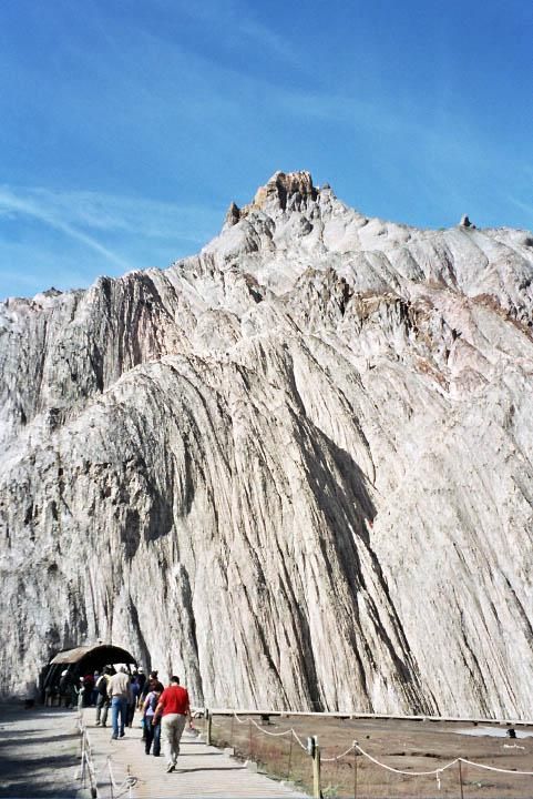 Cardona, la montaña vista desde fuera