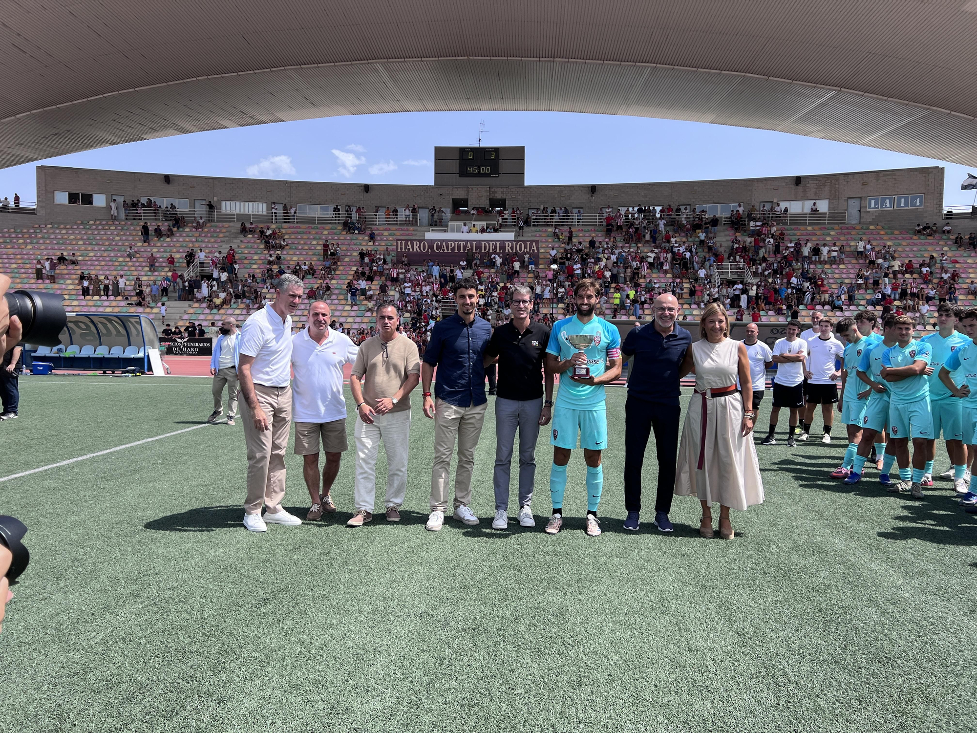 Homenaje al seleccionador Luis de la Fuente en Haro tras la victoria en el Mundial de fútbol