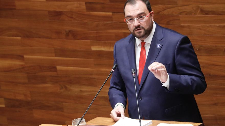 El socialista Adrián Barbón, reelegido presidente de Asturias por mayoría absoluta gracias a IU y Podemos