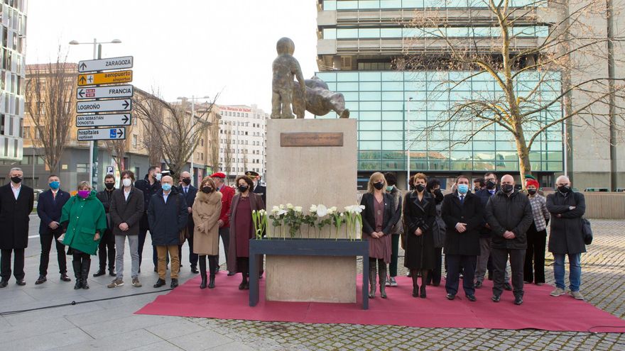 Navarra Suma se ausenta del homenaje a las víctimas del terrorismo por ser "incompatible" con el acuerdo de presupuestos del Gobierno con EH Bildu