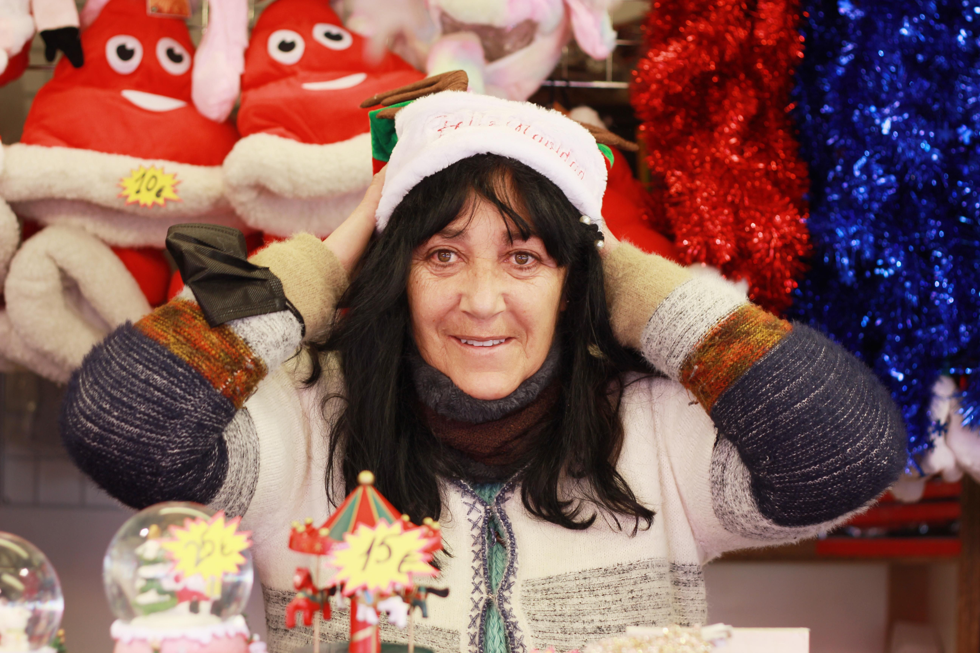 Recorrido puesto a puesto por la Navidad en la Plaza Mayor de Madrid