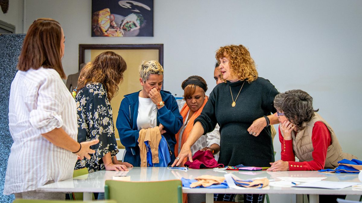 Isla Bonita Moda reafirma su compromiso con la capacitación de los talentos palmeros en la creación textil de moda baño.