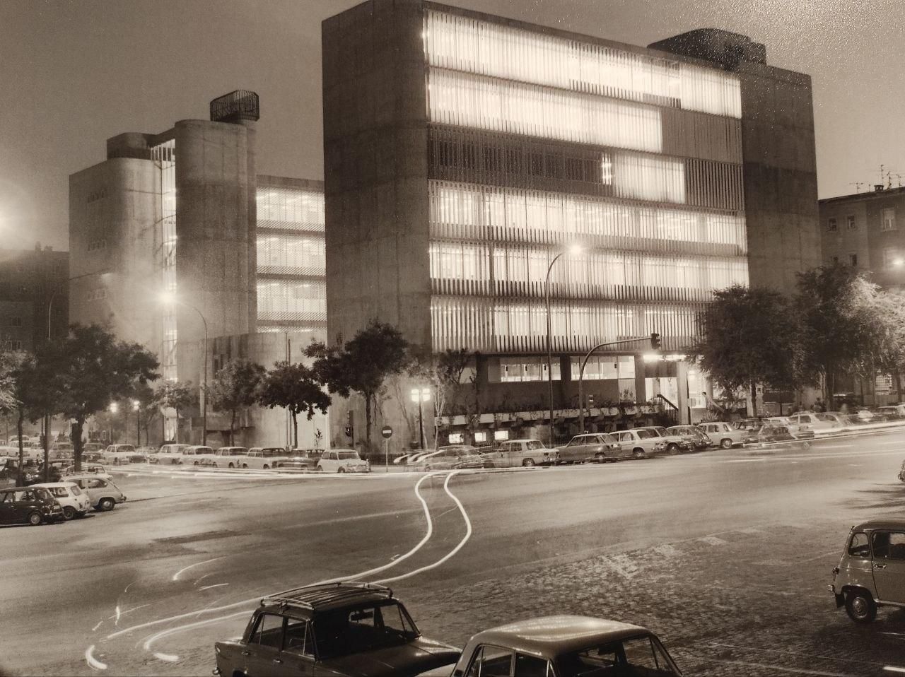 Centro Nacional de Promoción Profesional (1973).