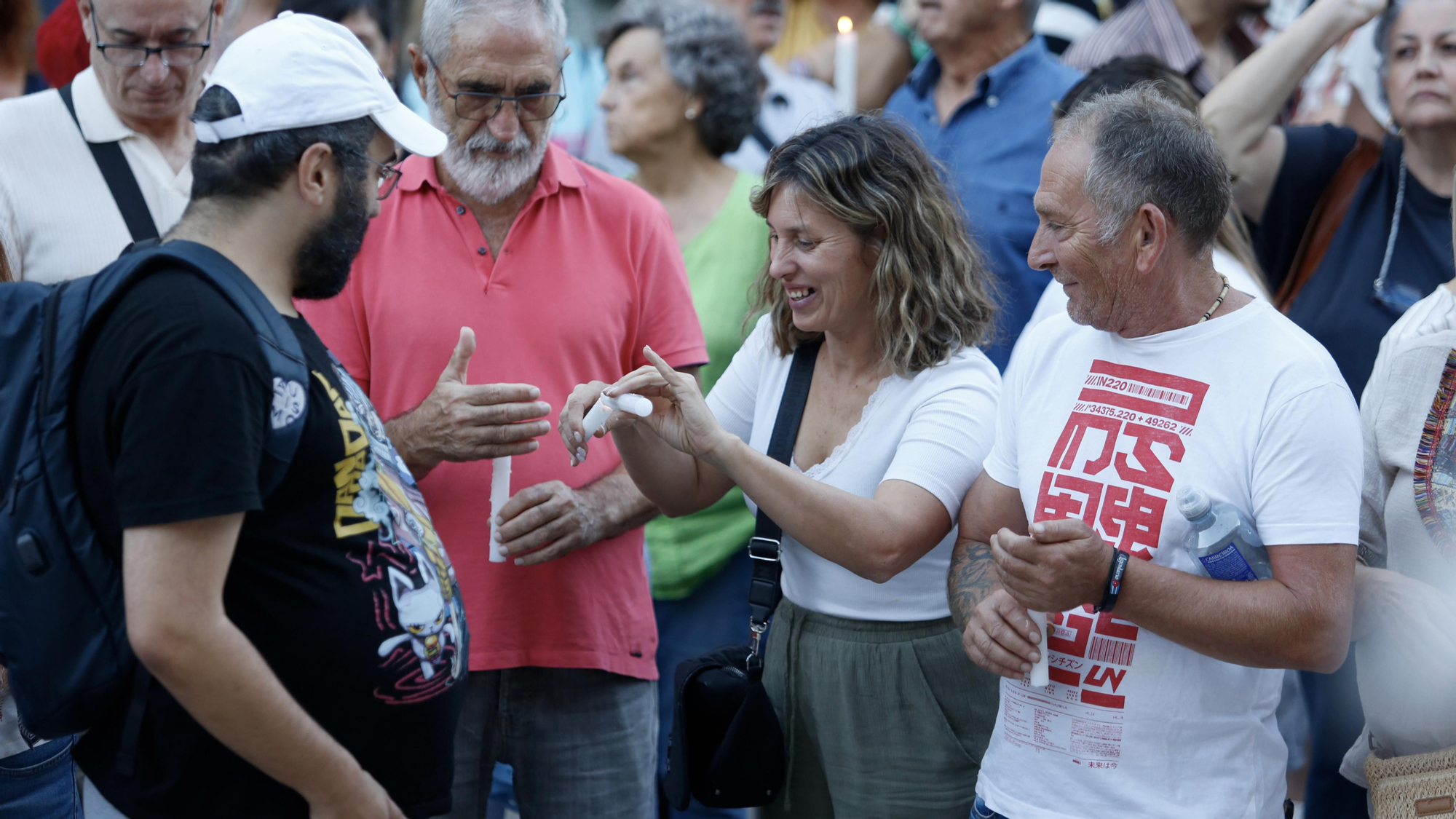 Concentración por la muerte de Maricarmen