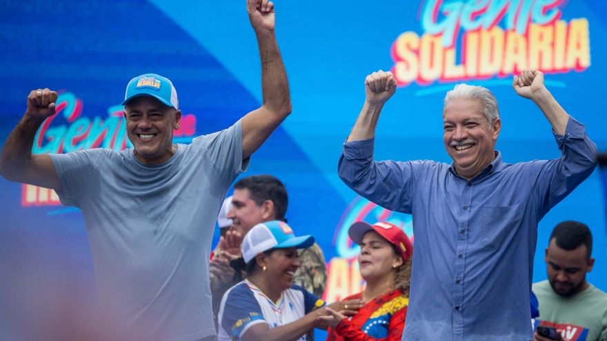 El chavismo invita a los migrantes a volver a Venezuela tras su triunfo en los comicios