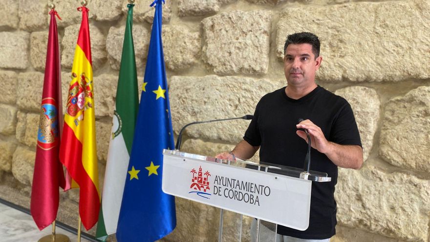 IU denuncia una "concesión exprés" en Urbanismo de un edificio público para un centro de educación privado