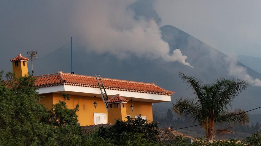 Las coladas del volcán de La Palma discurren principalmente por tubos lávicos sin causar nuevos daños