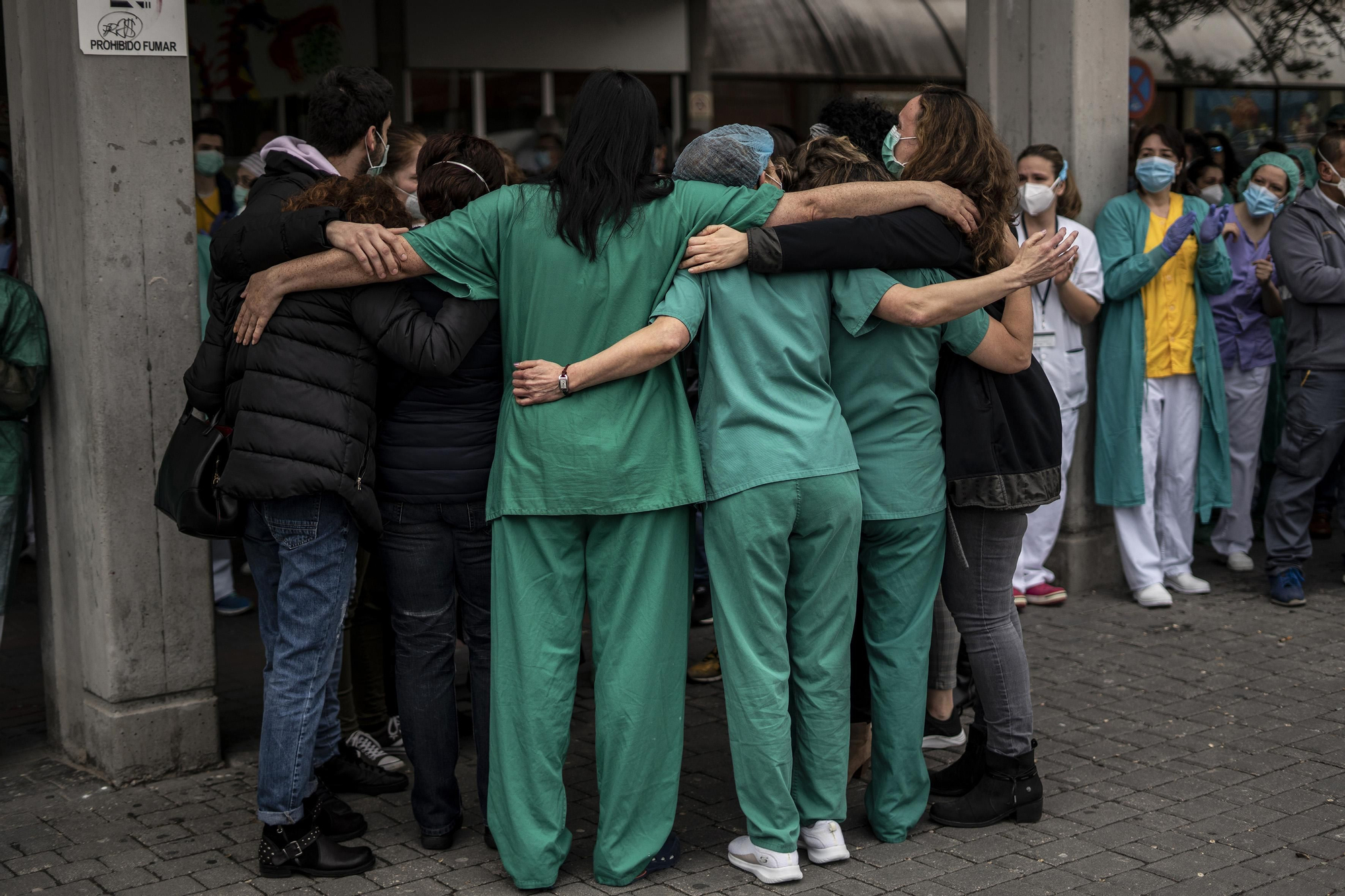 Acto homenaje a Esteban, el enfermero fallecido con coronavirus del Hospital Severo Ochoa
