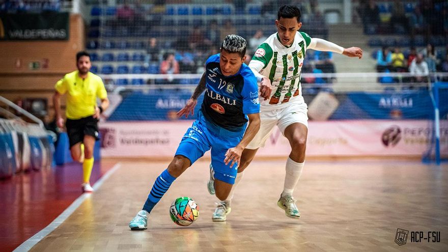 El Córdoba Patrimonio firma un esperanzador empate en Valdepeñas