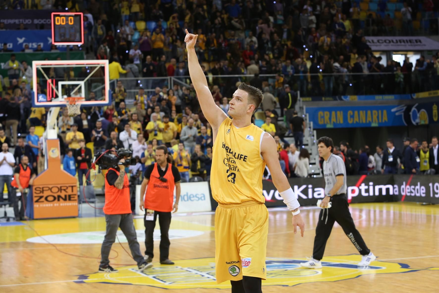 Partido entre el Herbalife Gran Canaria y el Real Madrid. (Alejandro Ramos).