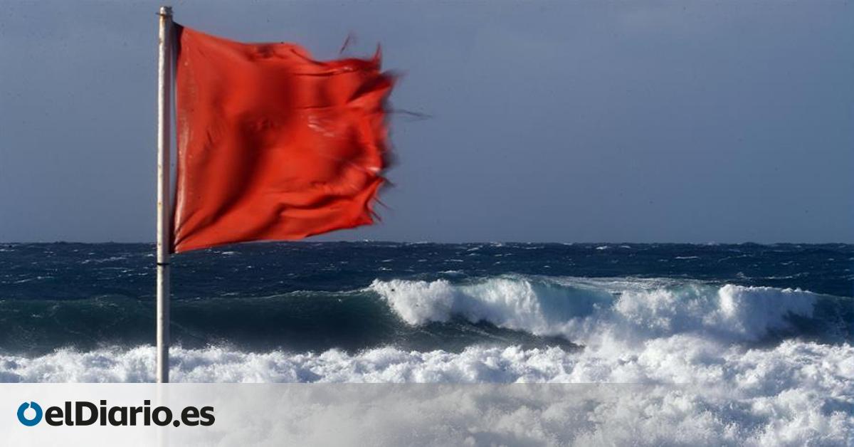 Wave Advisory for Five Canary Islands Starting This Friday