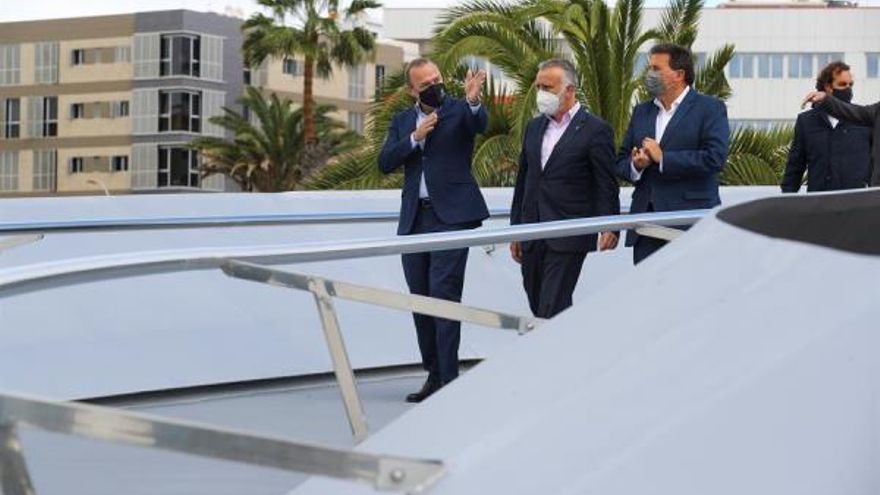 El presidente canario trasladará a la Unión Europea su rechazo a la política de bloqueo de migrantes en las zonas fronterizas