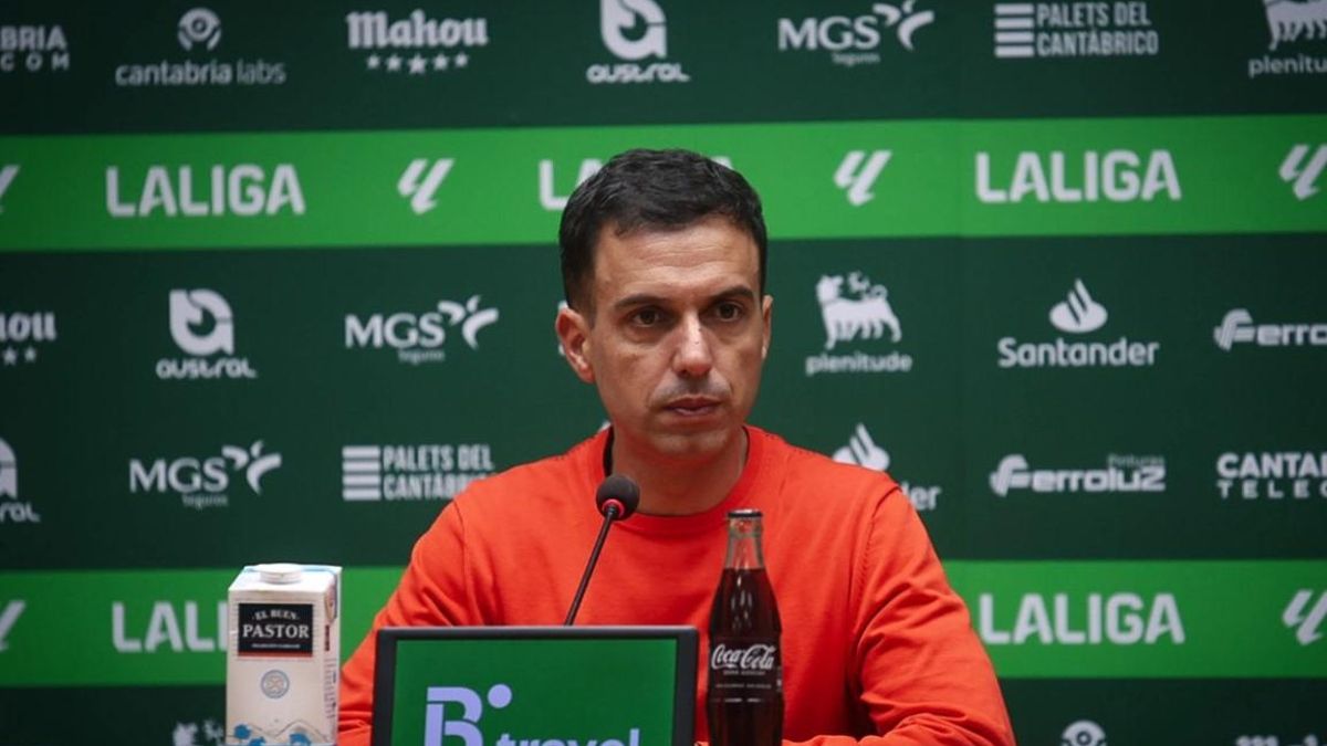 Borja Jiménez, entrenador del Sporting de Gijón.