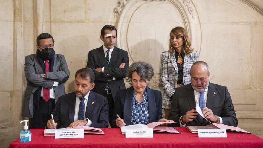 Firma del acuerdo, este viernes, en París