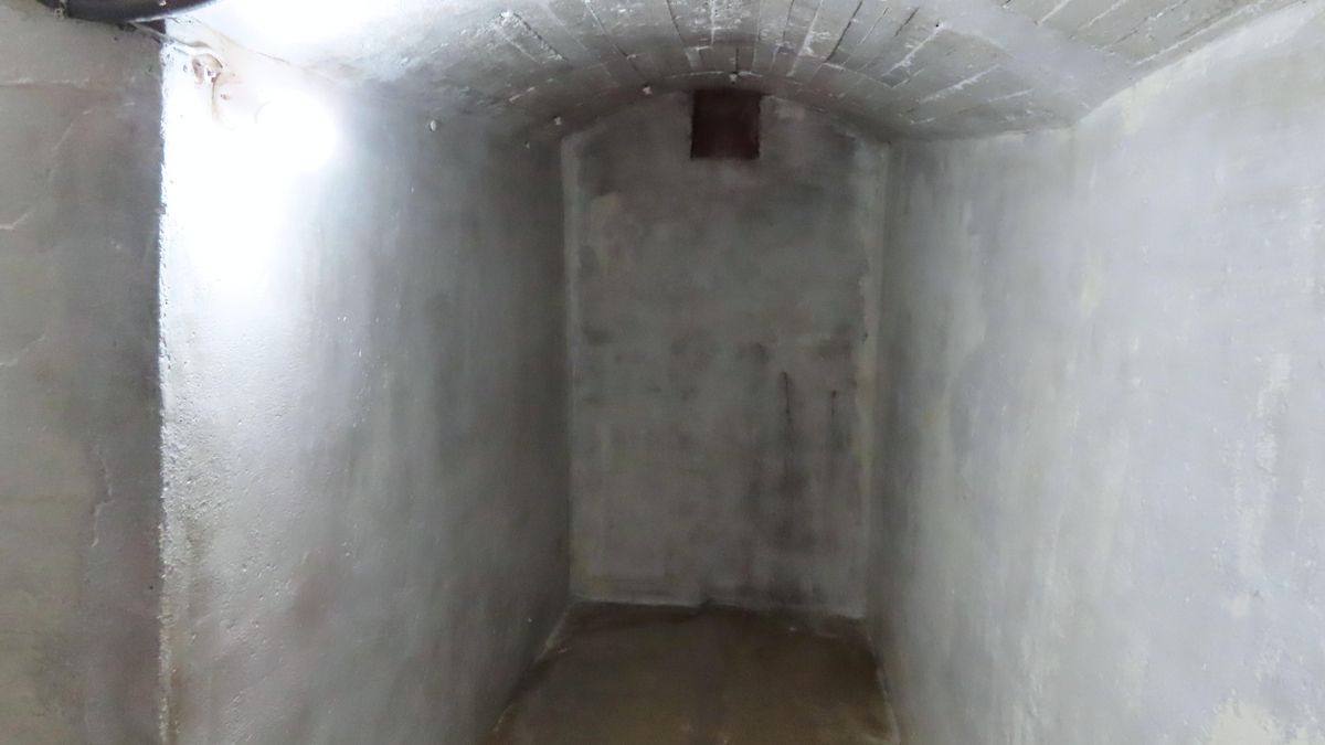 Refugio antiaéreo de la Guerra Civil en una vivienda de Bujalance (Córdoba) | PEPE LOZANO