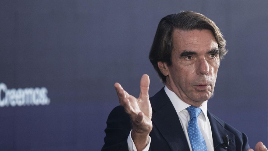 El expresidente del Gobierno José María Aznar, durante su intervención en la convención sobre 'La fortaleza de las instituciones' en el marco de la Convención Nacional del PP. A 30 de septiembre de 2021, en Sevilla (Andalucía, España).