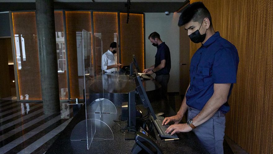 Nuevo registro de viajeros en España: a quién afecta, cuáles son los datos obligatorios y las multas