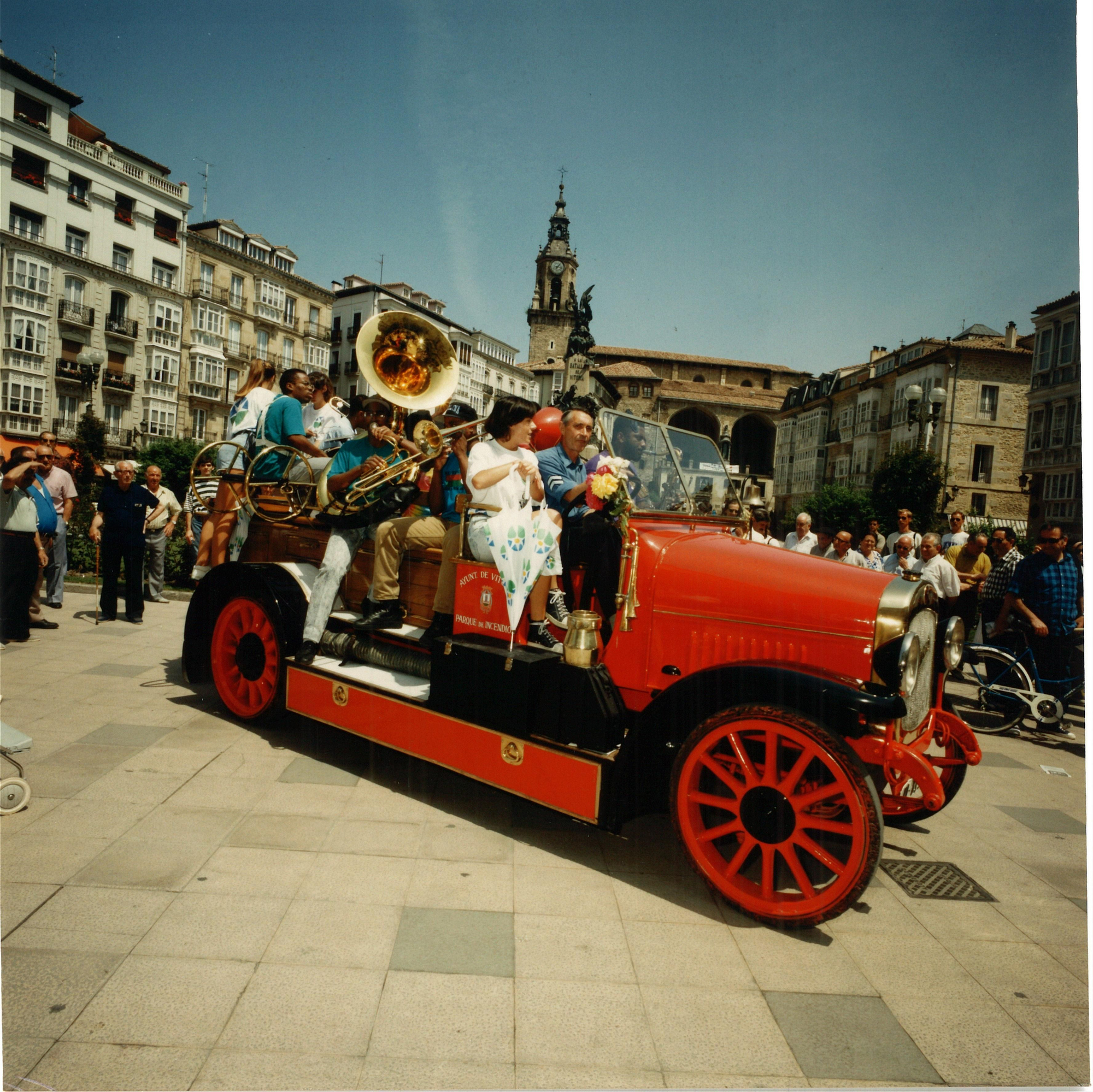 Antiguo camión de Bomberos en la Virgen Blanca