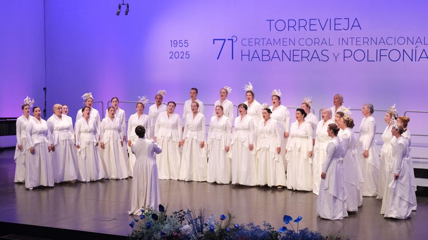 Un coro de voces femeninas de Letonia conquista el 71 Certamen de Habaneras de Torrevieja