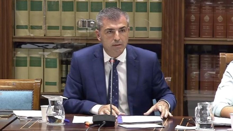 El vicepresidente de Canarias, del PP, "preocupado" por el posible embargo de EEUU a empresas de las islas