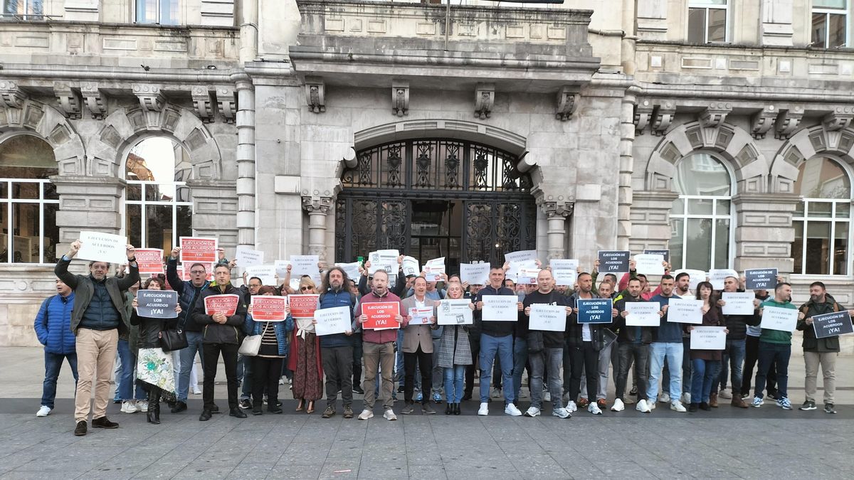 Movilización sindical de los trabajadores del Ayuntamiento porque no se cumplen los acuerdos laborales con la plantilla