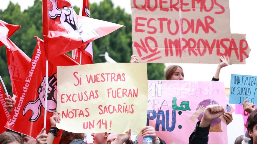Andalucía publicará este lunes el 'examen tipo' de Acceso a la Universidad ante la amenaza de una huelga estudiantil
