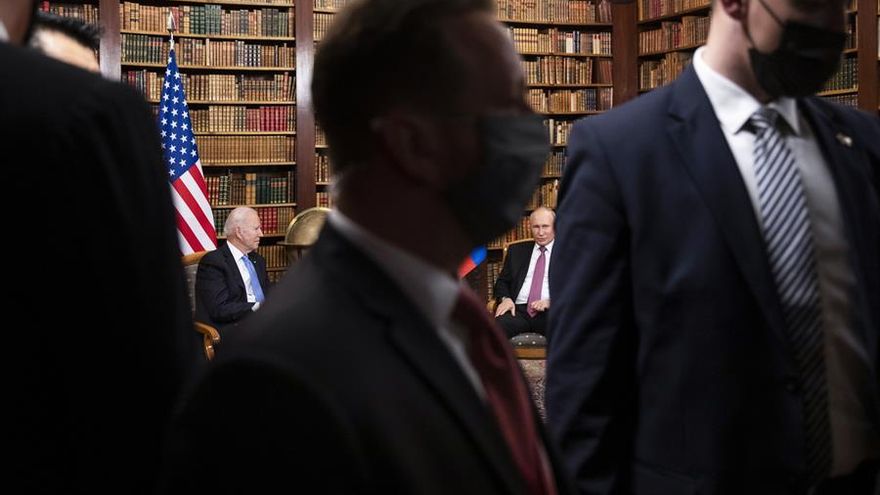 La misteriosa desaparición de un perseguido grupo de ciberdelincuentes tras una llamada de Biden a Putin