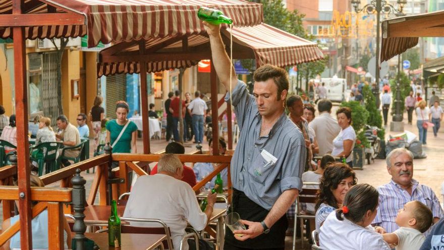 Oviedo, capital gastronómica de 2024: pistas para comer (muy bien) donde lo hacen los carbayones