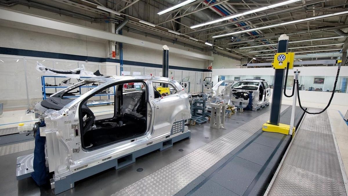 Volkswagen Navarra cerrará 2014 con una producción de unas 305.000 unidades, un 5,3% más