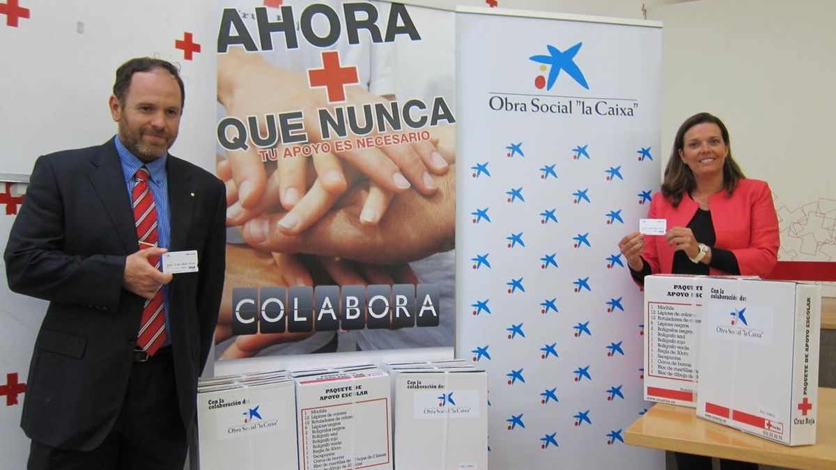 Cruz Roja Navarra y 'La Caixa' distribuirán 2.000 kits escolares y 1.500 tarjetas pre-pago para material escolar