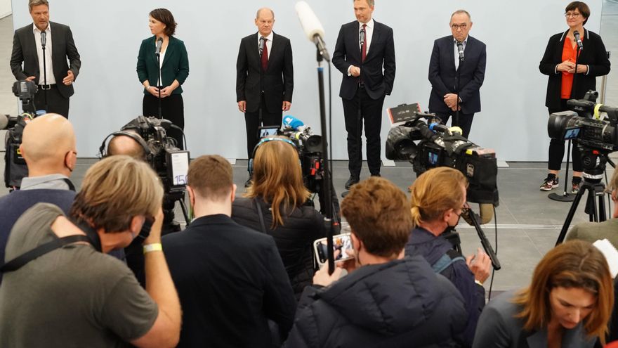 Acuerdo entre socialdemócratas, verdes y liberales para iniciar las negociaciones formales de gobierno en Alemania