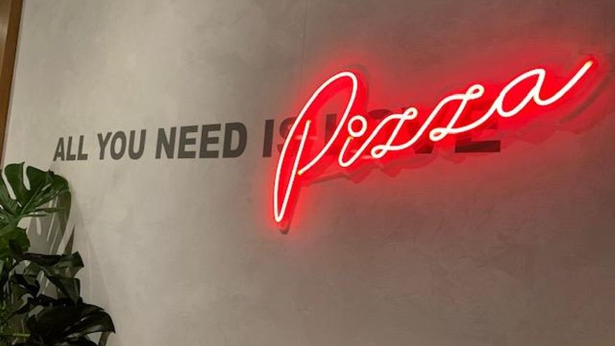 Cartel de bienvenida