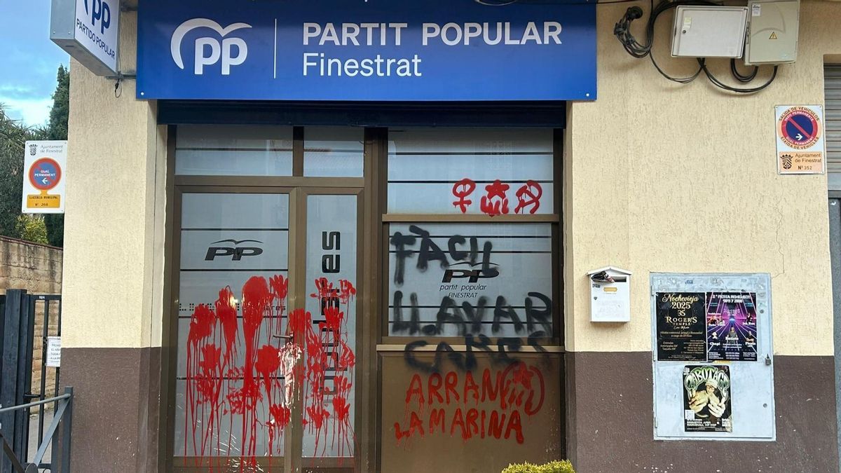 El PP denuncia el ataque sufrido en su sede de Finestrat del "odio del independentismo"