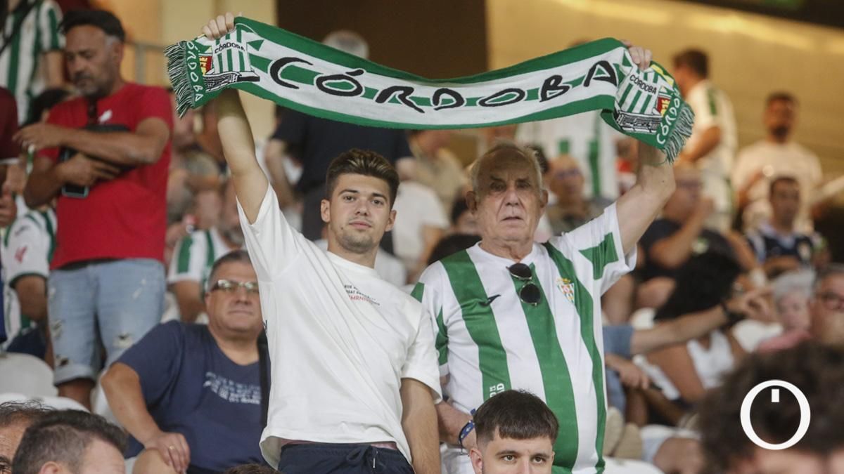Grada Blanquiverde del Córdoba CF - Racing de Santander