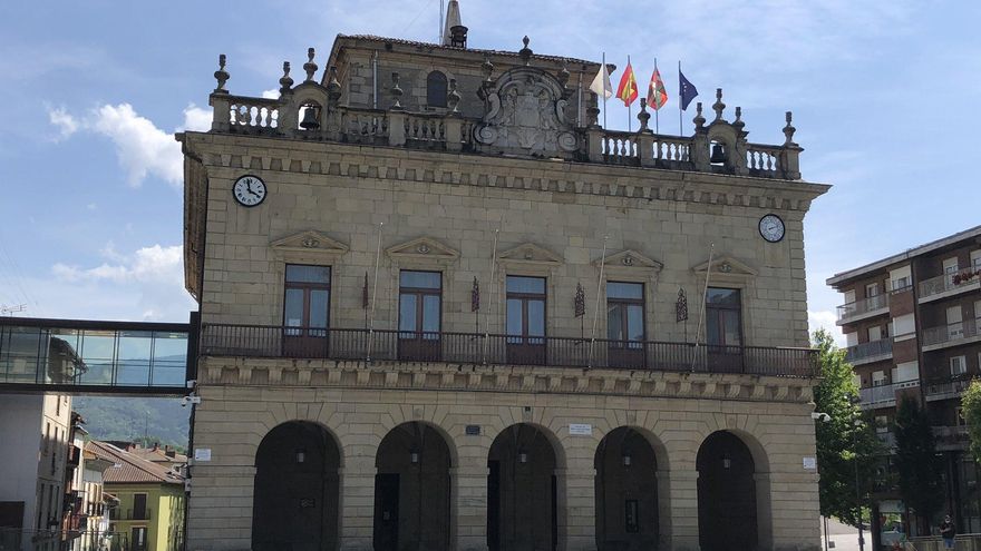 El PNV explora una coalición con el PSE-EE en Irún tras el cambio de portavoz local