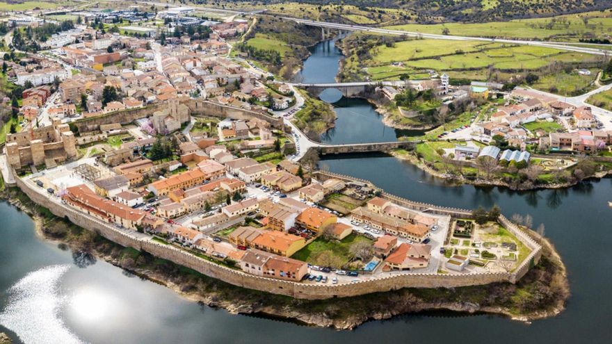 Buitrago del Lozoya: qué ver y hacer en este pueblo a una hora de Madrid que es perfecto para una visita en Navidad