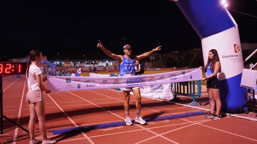 Jesús Alguacil y Carmen Gutiérrez, grandes protagonistas de la XXIII Nocturna Trotacalles de Córdoba