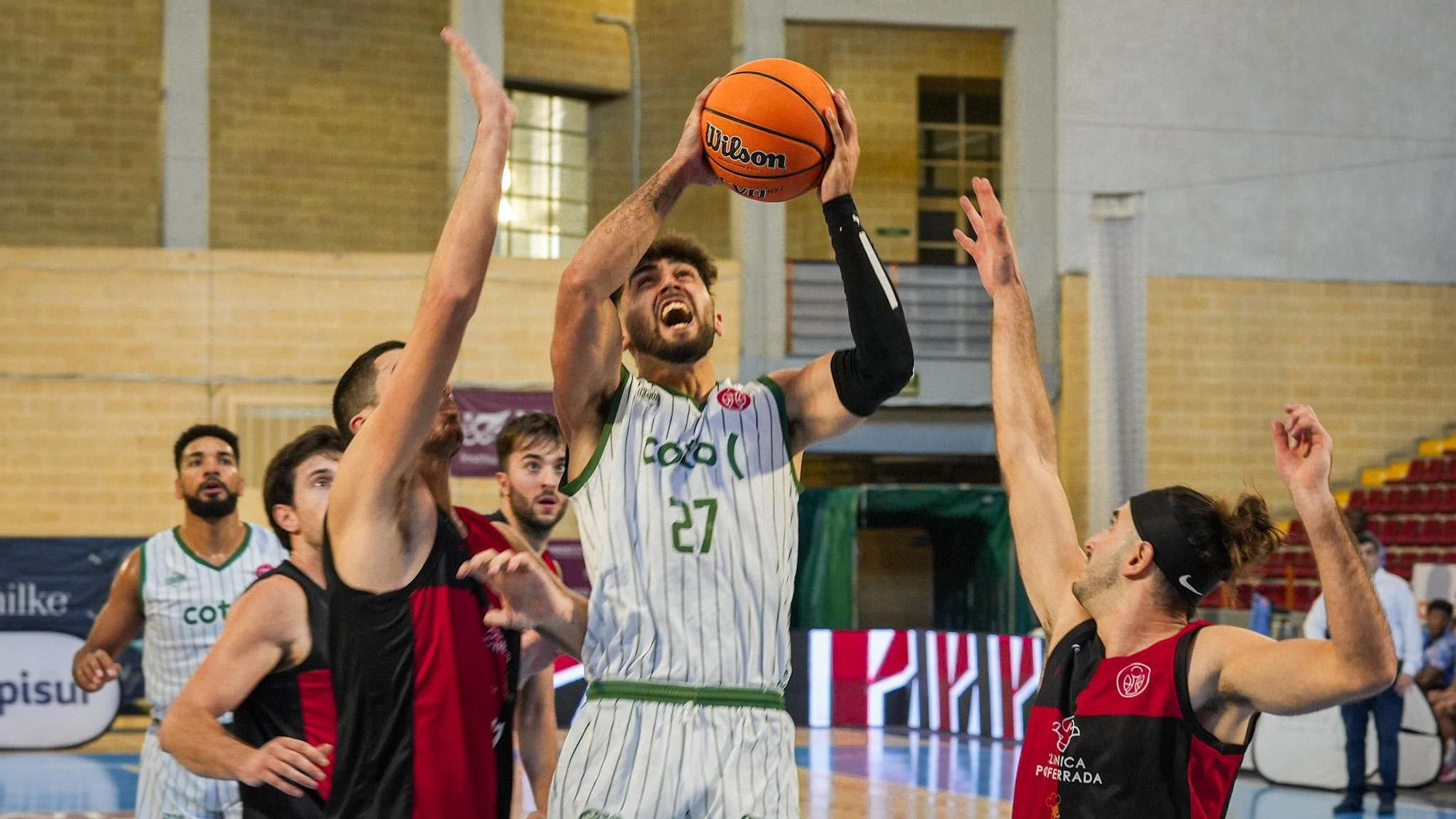 Las imágenes del Coto Córdoba CB - Clínica Ponferrada SDP