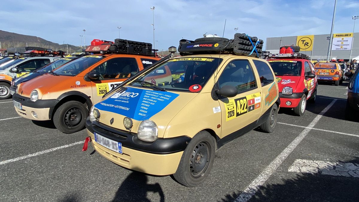 Twingo 1 de los participantes 422 del Twing Raid 2026