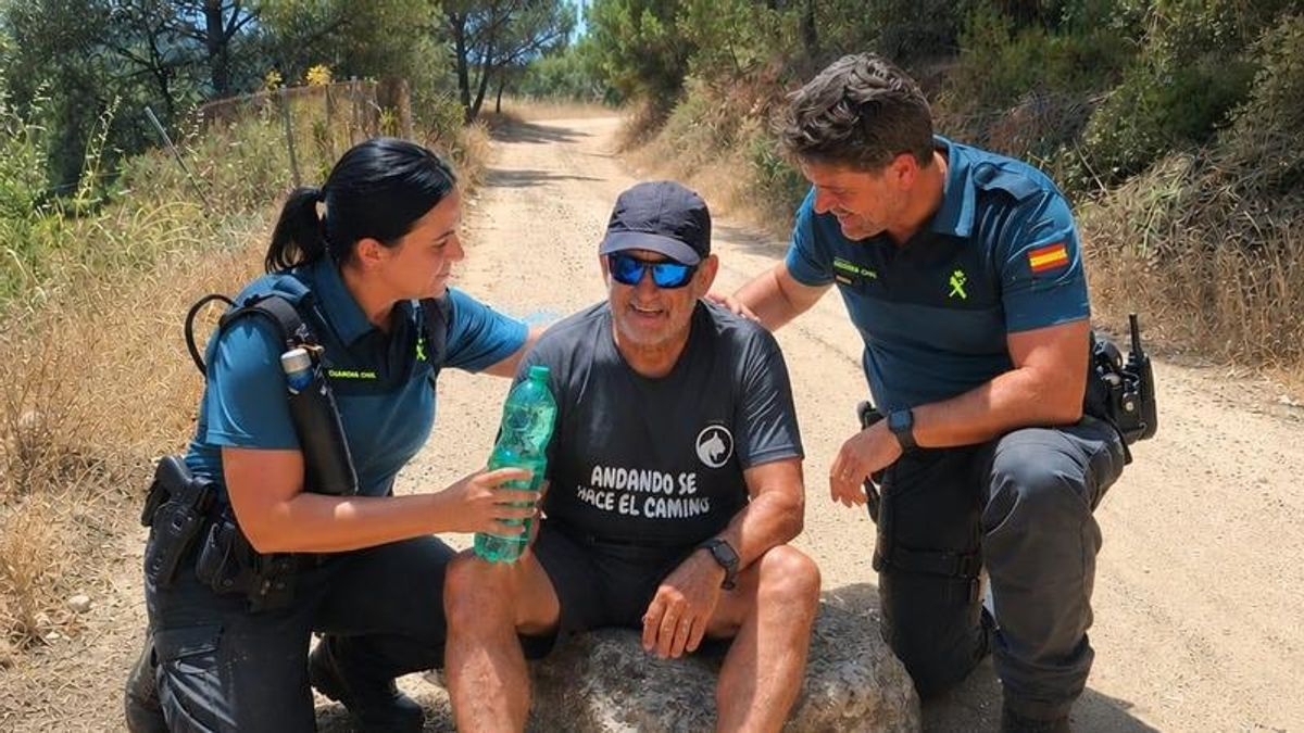Imagen del rescate proporcionada por la Guardia Civil.