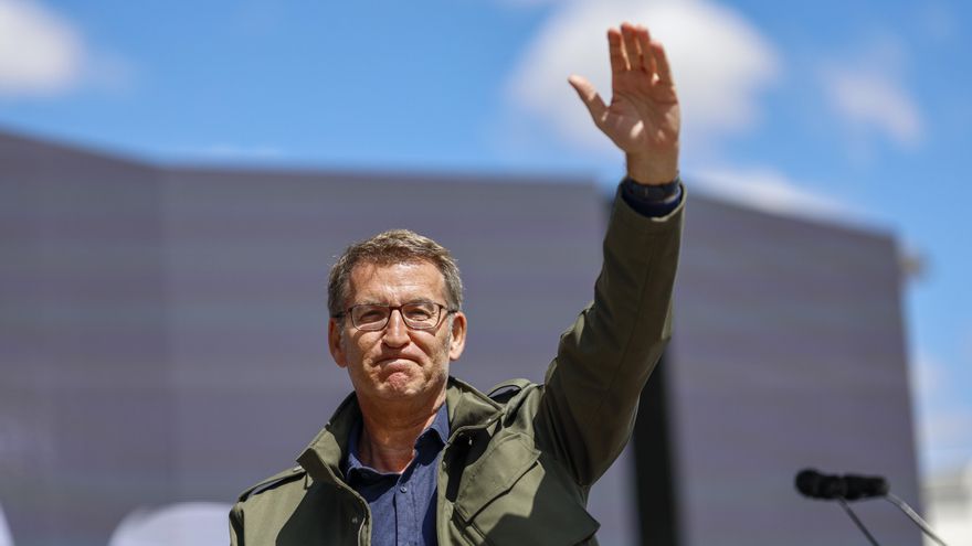 El presidente del Partido Popular, Alberto Núñez Feijóo durante su intervención en el mitin que el partido ofrece este sábado en Getafe. EFE/ Rodrigo Jimenez
