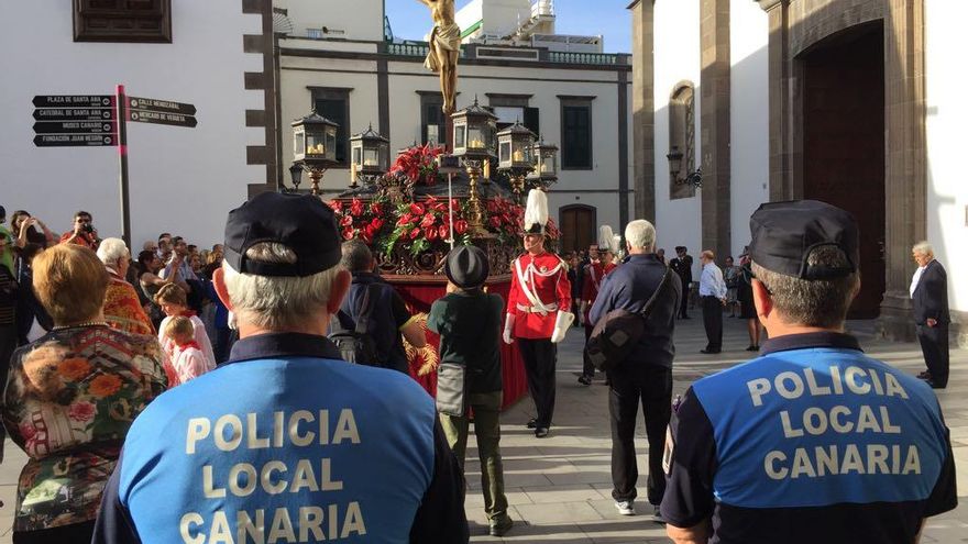 Las más de 30 procesiones de Semana Santa obligan a reordenar el tráfico en Las Palmas de Gran Canaria