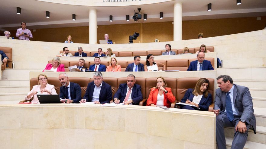 PP y Vox dan el primer paso para derogar la Ley de Memoria Histórica de Cantabria