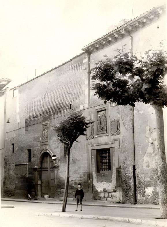 Cuartel del Cid que alojaba el Regimiento de Infantería Burgos 36.
