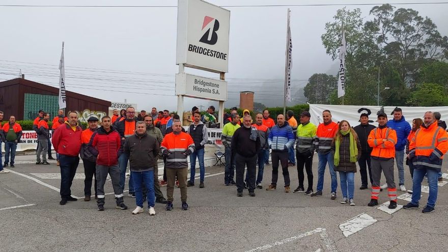 Quinto día de huelga en la planta de Bridgestone en Puente San Miguel