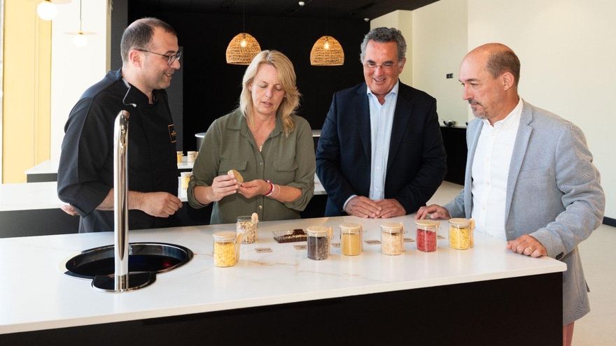 Susinos visita el Museo del Chocolate de Monper en Santander