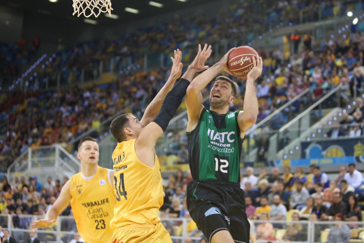Partido entre el Herbalife Gran Canaria y el FIAT Joventud disputado en el Gran Canaria Arena.