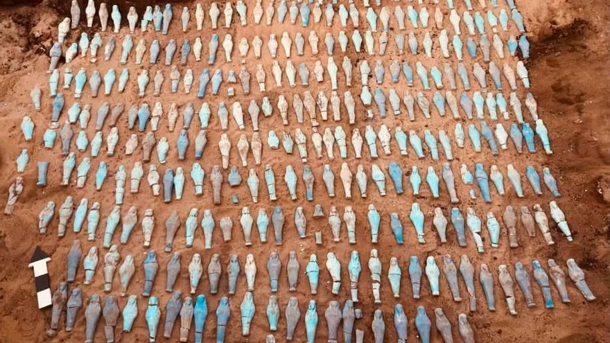 Arqueólogos descubren un nuevo complejo funerario en la necrópolis egipcia de Quesna con 560 estatuillas