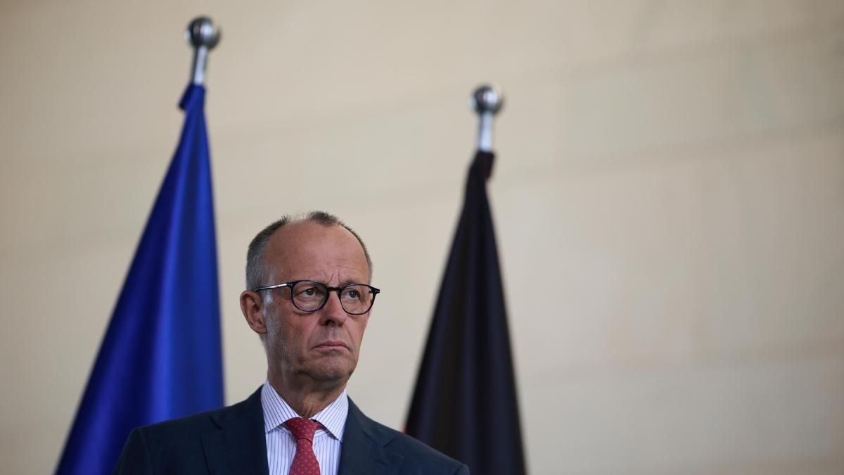 Merz elimina las bajas laborales por teléfono en Alemania: "Es un desventaja competitiva"