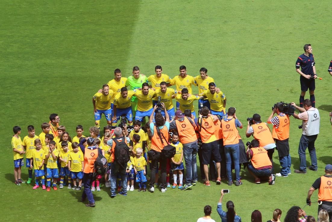 El último de partido de Juan Carlos Valerón en el Estadio de Gran Canaria. (Alejandro Ramos).